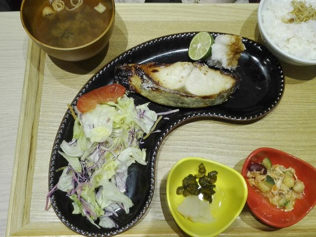 �݂݂����Chawan �`������ �E�B���O�L�b�`�����}���̓��e�ʐ^1