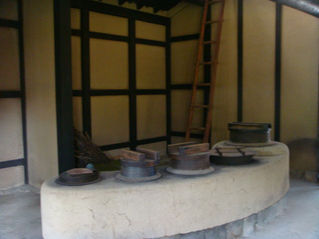 �܂�����̋��ĒJ�ƏZ��̓��e�ʐ^2