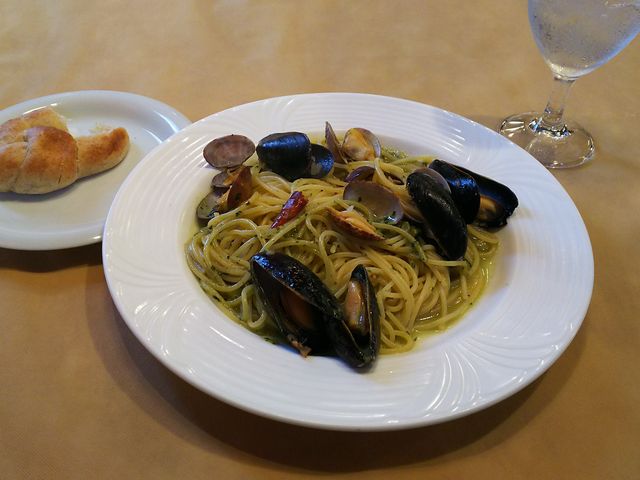 䂸̃C^A 񂪒̓eʐ^1