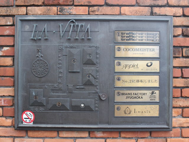 �X�͂T���قǂ��邾���ł���_���E���B�[�^�i���R���u�̃x�j�X�j