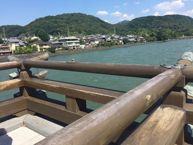 ここで記念撮影_宇治橋三の間