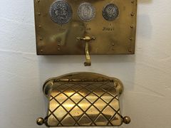 ͂傳La Bottega Neroւ̓eʐ^4