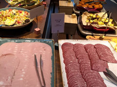 ݂݂̃zeBXLIւ̓eʐ^2