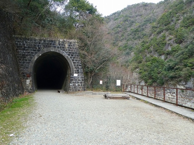 ���Ɍ����{�s�E�i�q���m�R���p���~_�i�q���m�R���p����