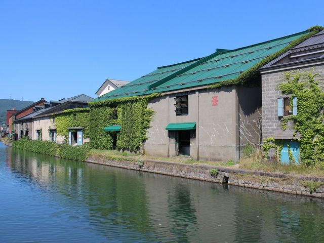 �Α��q��_�^�͂ƐΑ��q�ɌQ