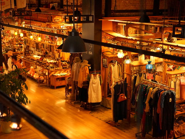 XmٓXłB
lXȃVbv܂B_Xm