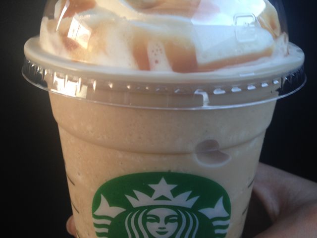 傳̃X^[obNXER[q[ xCXNGAÓX̓eʐ^1