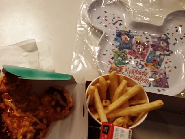 ܂̃q[CEf[CE[C̃Obh^CEJtF̓eʐ^1