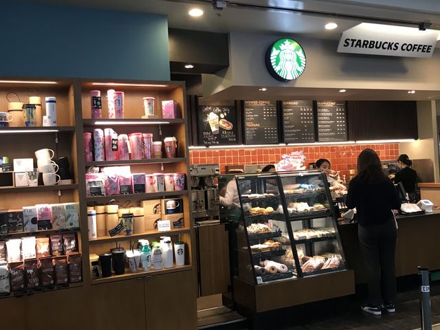 スターバックス コーヒー 那覇空港北ウィング店 那覇 カフェ じゃらんnet