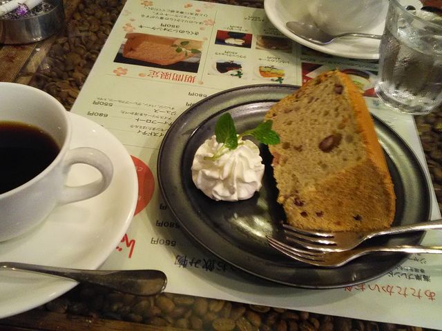 qt̂ۂގOYC݉wOX̓eʐ^1