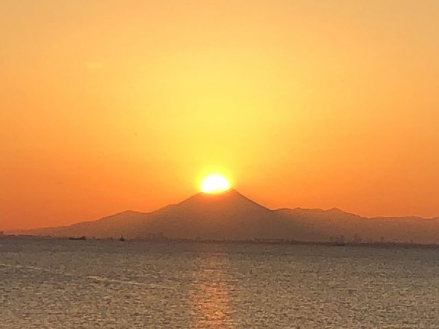 �ƂĂ��Y��ł���_��ъC�l����