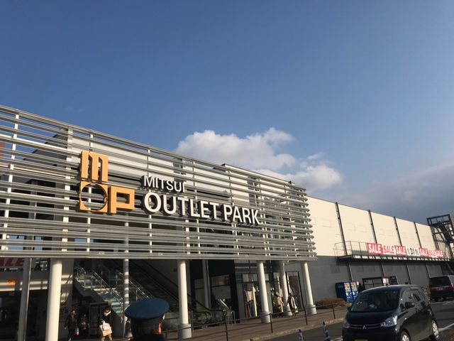 �ʐ^_�O��A�E�g���b�g�p�[�N ���`