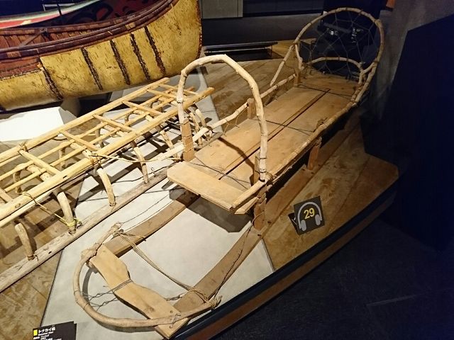 �\��_�k������������