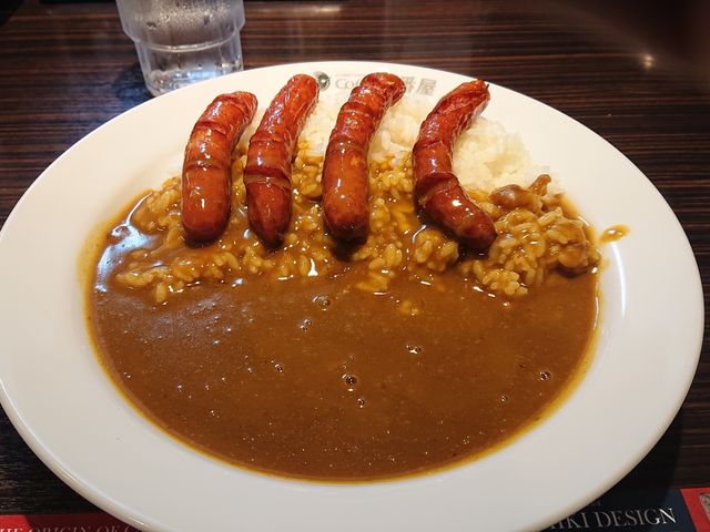 E102̃J[nEXCoCoԉݘacC^[X̓eʐ^1