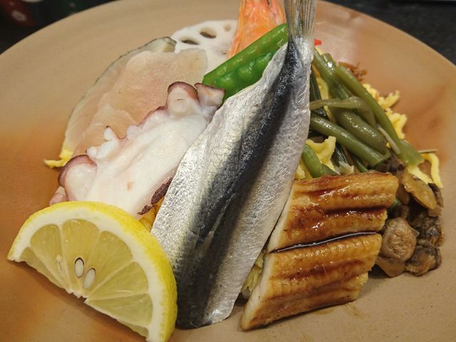 ͂炷[̌Ȏi RwX̓eʐ^2