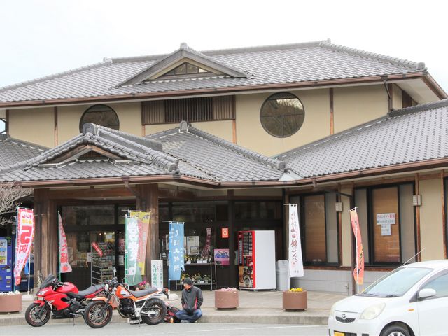 Ƃ񂳂̂̎s̉w񂮂̓eʐ^3