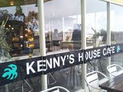 usa����̃P�j�[�Y�n�E�X�J�t�F�����ς�ہ[�Ƃ̓��e�ʐ^1