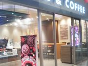 HappyKrispy Kreme Doughnuts LyCgVAX̓eʐ^1