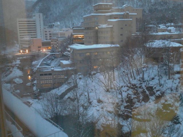 7K猩AXkJ̎ʐ^łB@܂
_͌Ohze