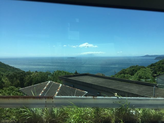 �o�X�ŔM�C����ړ���_��˗q