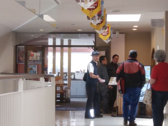 �F����A�ǂ̂��X�ɓ��낤���A���Y�݂ł��B�����������X������ł��܂��B_���̉w���݃O�����p�[�N�E���ݖ��o�^�[�~�i���E�R���L���G