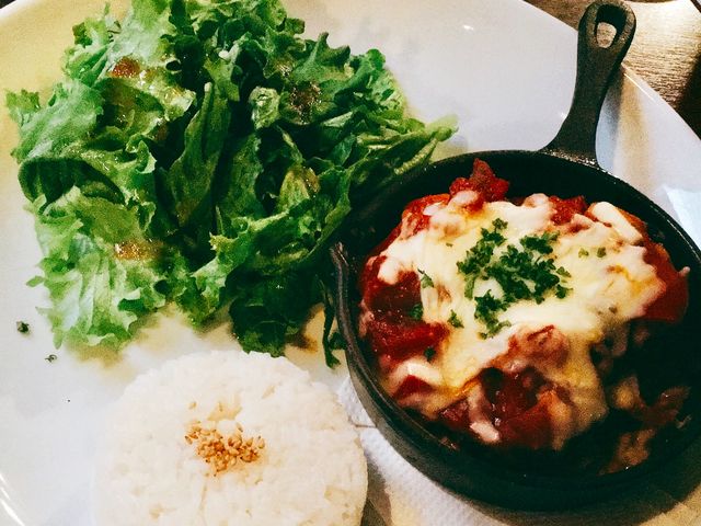 ̃A[Ebh Re[W ARMWOOD COTTAGE̓eʐ^1