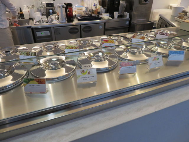 yosshyGelateria White̓eʐ^1