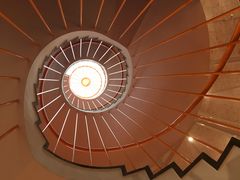 ���̖䏊����̉~�`���ꂭ��悵�t�B�M���A�~���[�W�A���ւ̓��e�ʐ^3