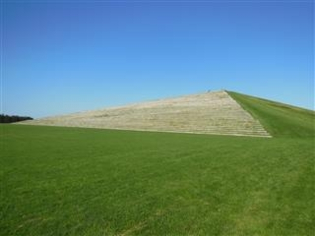 �W��30m�́u�v���C�}�E���e���F100�i�Œ���v_���G��������