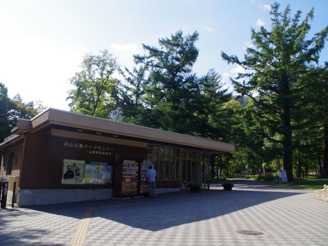 �~�R����