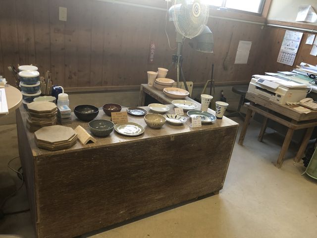 ���{�̂��M�Ȃǂ��Q�l�Ɍ`��F��I�т܂����B_�����R �`�K��