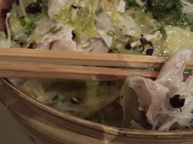 ���΂�ŐH�ׂ�@�؂Ɩ�؂̃Z�C������_����Q�� ����Ă���ǂ�