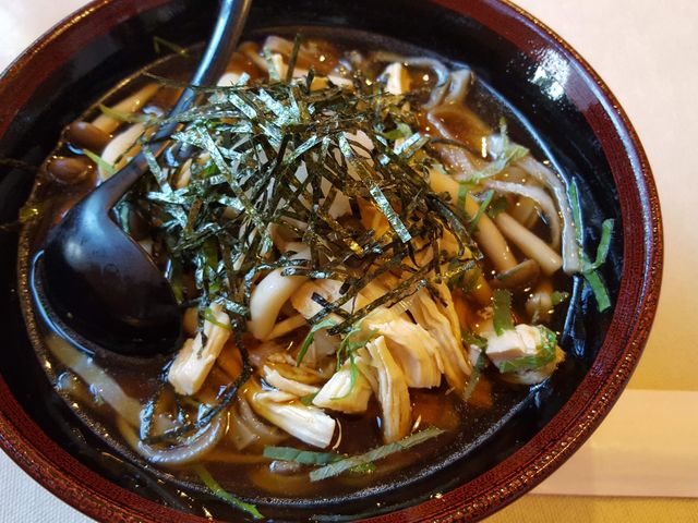 �����ڂ͒n���ł����A��ς������������ł��I�H��ɋ}���ŁA�V���b�v�Ɋ��V�O�b�Y�𔃂��ɑ���܂����I_����Ă�ςσK�[�f���������E�Ђ܂����E���[�@�j����