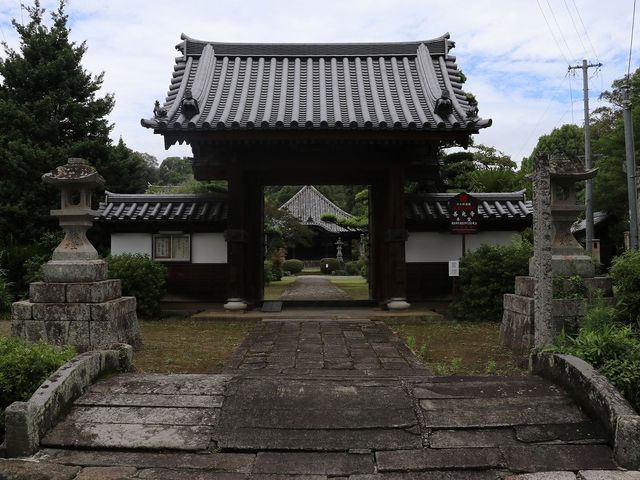 風情のある石橋。_善光寺