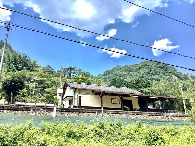 �Ȃ񂩗��������w�ɂł��ˁB_��ՎR