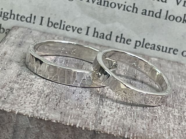 ���݂��̃C�j�V��������̕������܂����B_Caravella�@��������