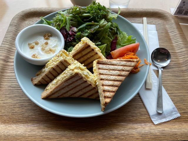 ���܂��T���h_CAFFE OTTO Piu �J�t�F�I�b�g�[�s�E �\�����A�v���U2�K