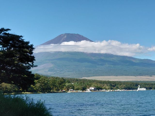 湖からの富士山の眺めは最高でした。30分のスワンボートでも十分満喫できました。_ボートハウスメイン