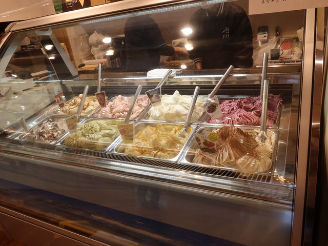 �����������ł�_�������̉w�@�̂Ɛ痢�l