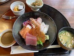 ҂̃[gCOeBAɕ{ւ̓eʐ^1