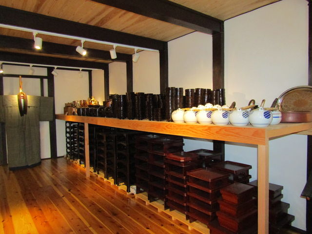 �ɓ����}�[�N����H��_�ɓ������q�L�O��