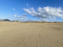 B̒捻uZOEFCVKChcA[ւ̓eʐ^1