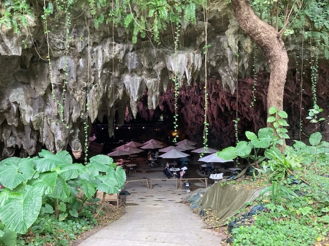 ������̃P�C�u�J�t�F_�K���K���[�̒J