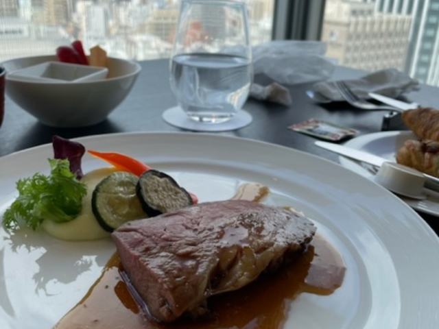 �z�e�������̃��[�X�g�r�[�t_���[�K���C�����O�������� �@Dining 19�i�i�C���e�B�[���j