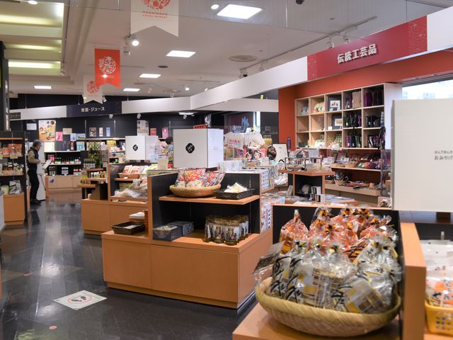 1K̂yYR[i[łBi낦Ab`LxłB{̎R[i[܂B_[g[@