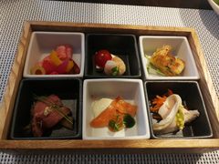 N}m~̃NXze TERRACE&DINING ZEROւ̓eʐ^1