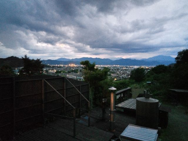 2�K�x�e�X�y�[�X�̃e���X����̒��߂ł��B_�R�g���̓�