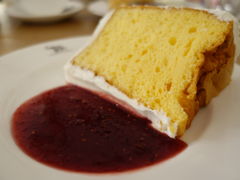 �a����̃i�X�E�V���E�]�E �J�t�F�ւ̓��e�ʐ^1