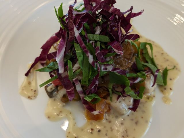 �z�^�e�̃O�����B�z�^�e�͒��ɉB��Ă܂��B_�z�e��JAL�V�e�B�D�y���������@�J�t�F�@�R���g���C��