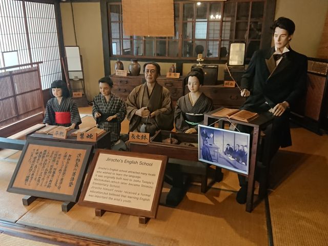 ̏h̗lqČl`imȂƃrbN邱ƊԈႢȂłj_És`DhLOفuAv